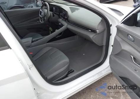 2022 Hyundai Elantra Sel from USA, damaged, VIN 5NPLS4AG9NH071122